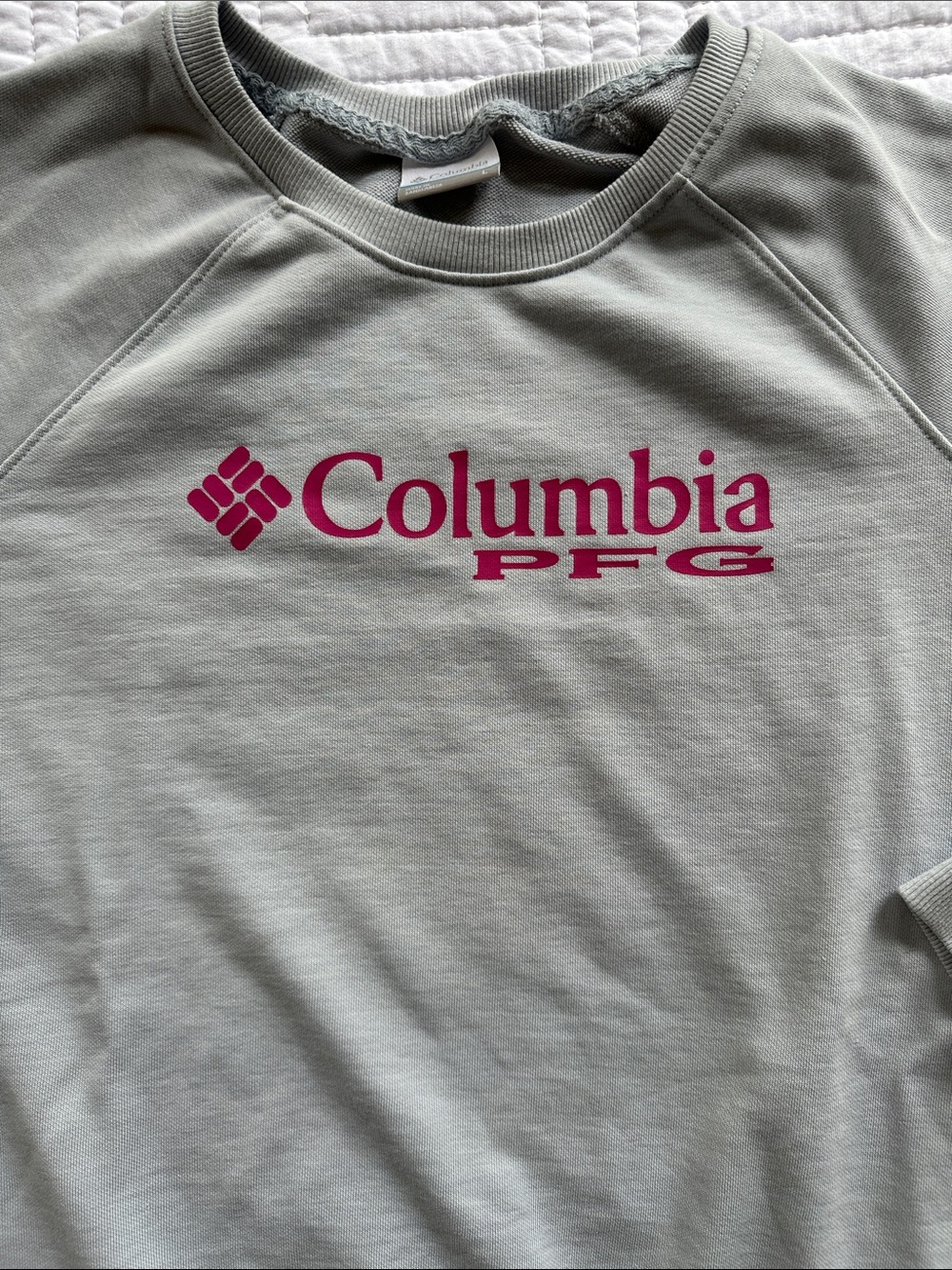Columbia PFG Light Sage Green Crewneck Sweatshirt with Berry Logo - Picture 2 of 7